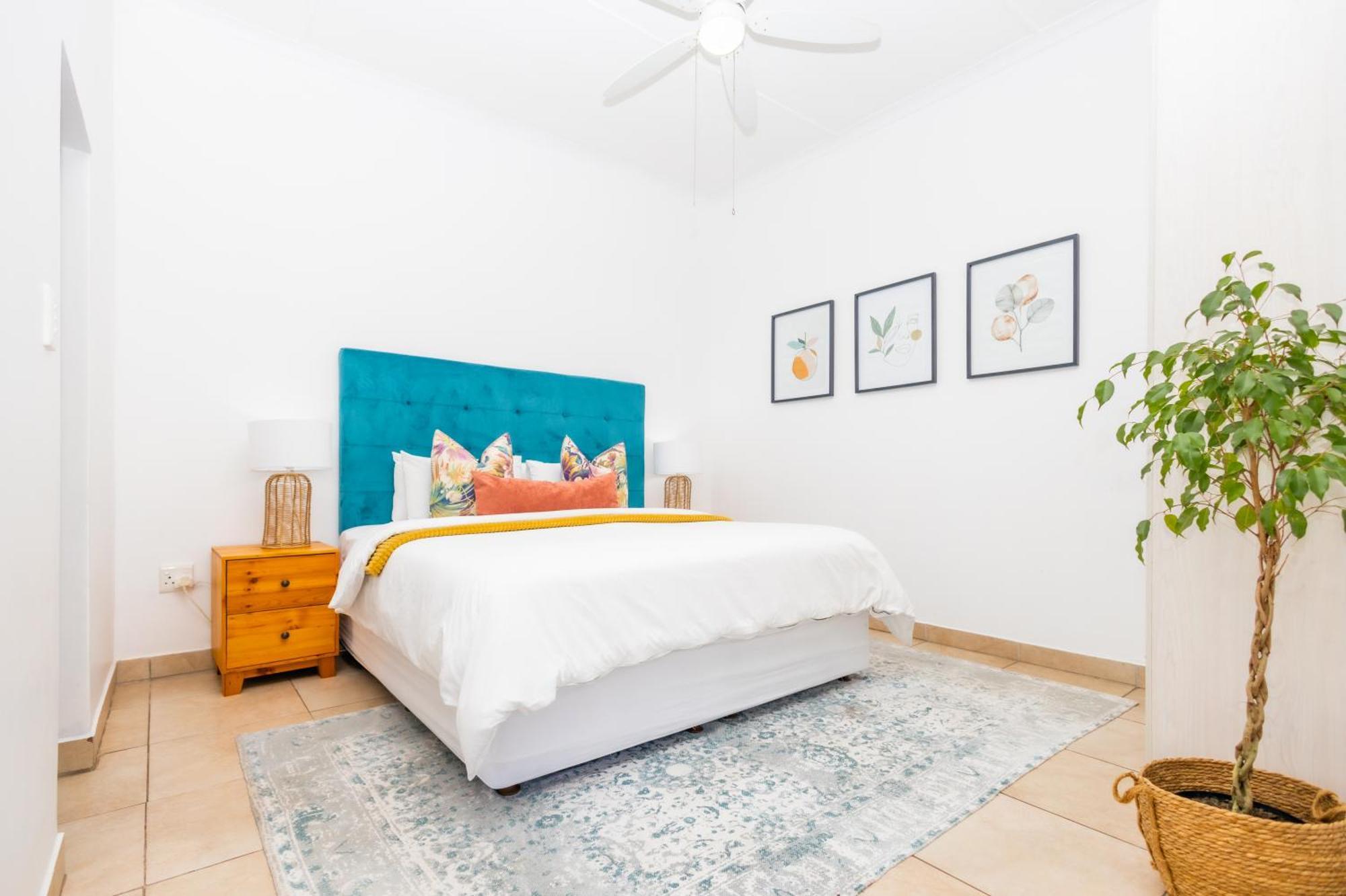 The Yellow Door Guesthouse East London Ngoại thất bức ảnh