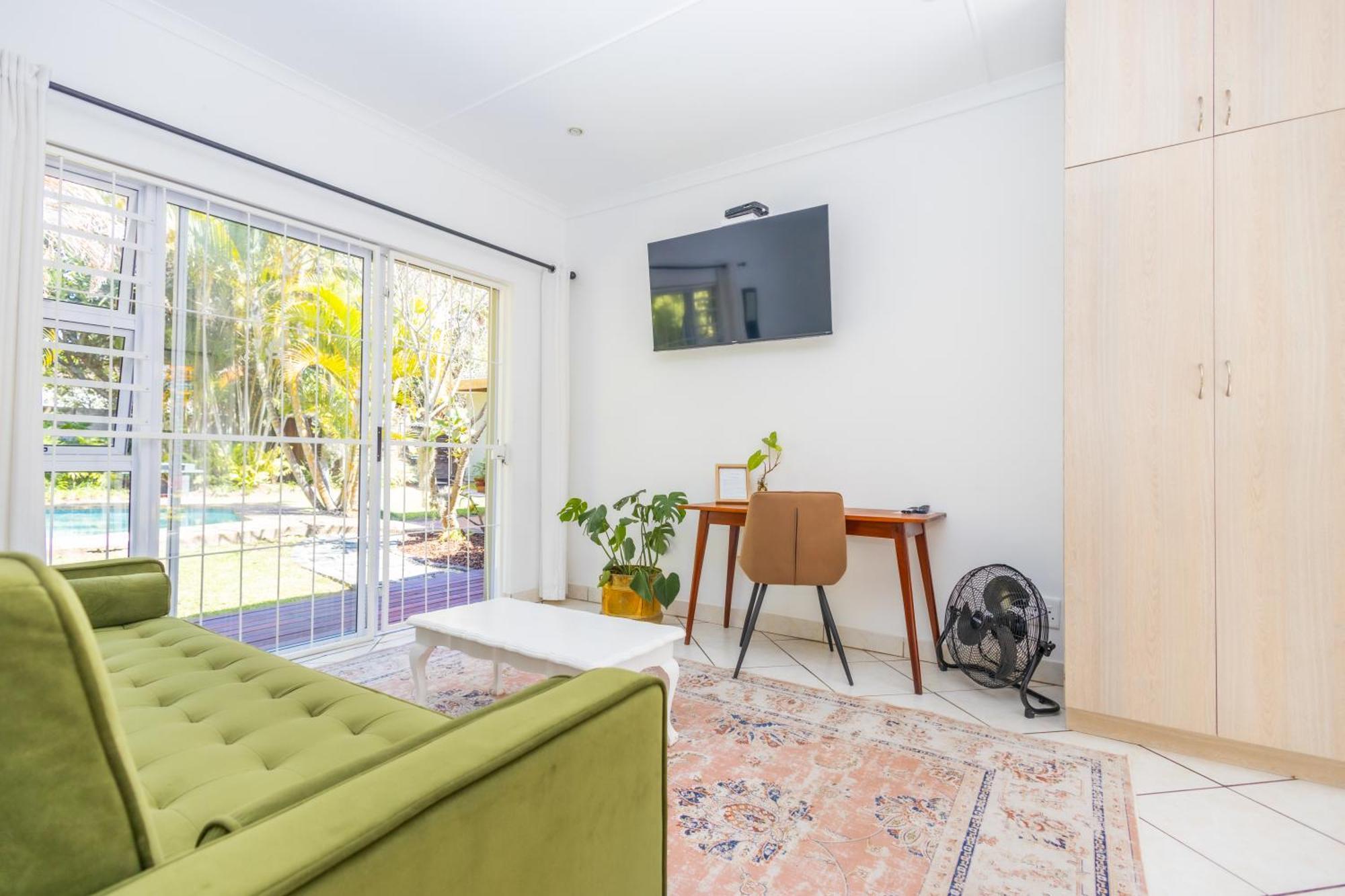 The Yellow Door Guesthouse East London Ngoại thất bức ảnh