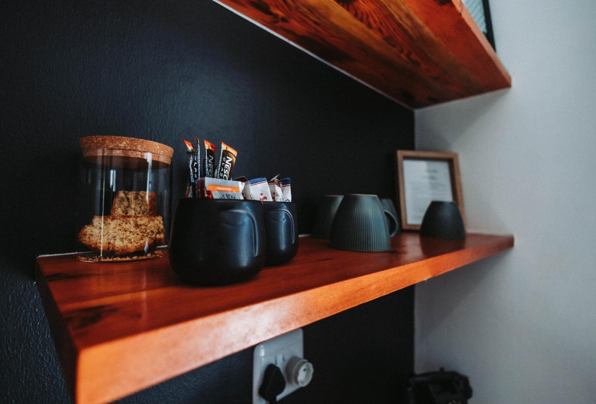 The Yellow Door Guesthouse East London Ngoại thất bức ảnh